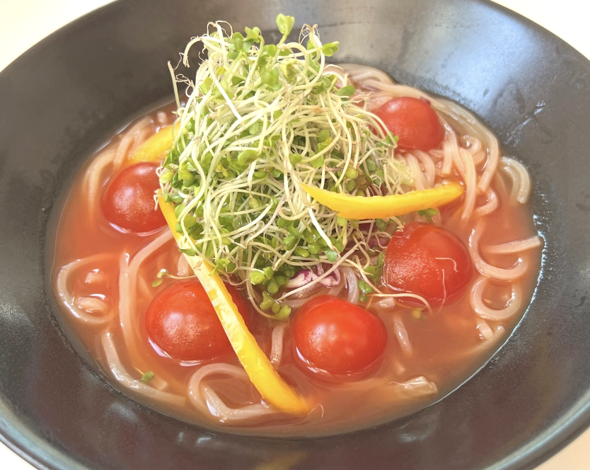 トマト冷麺<br />
