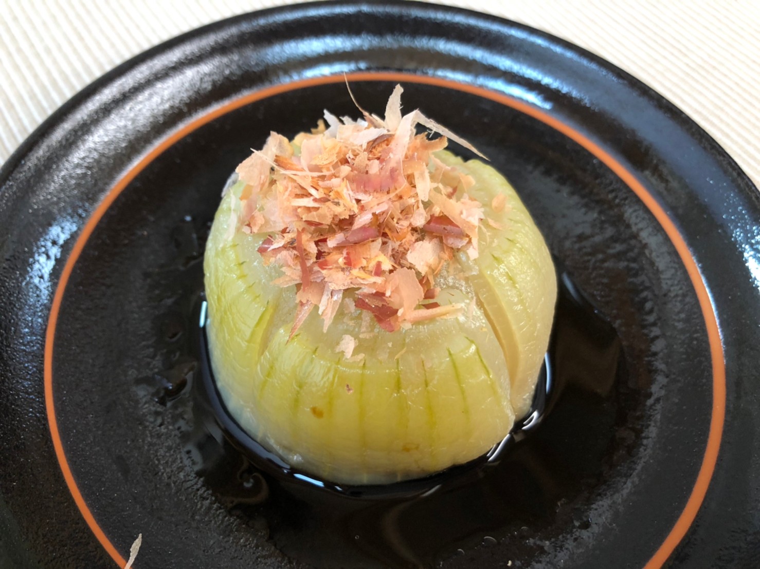 新玉ねぎのトロトロ蒸し<br />
