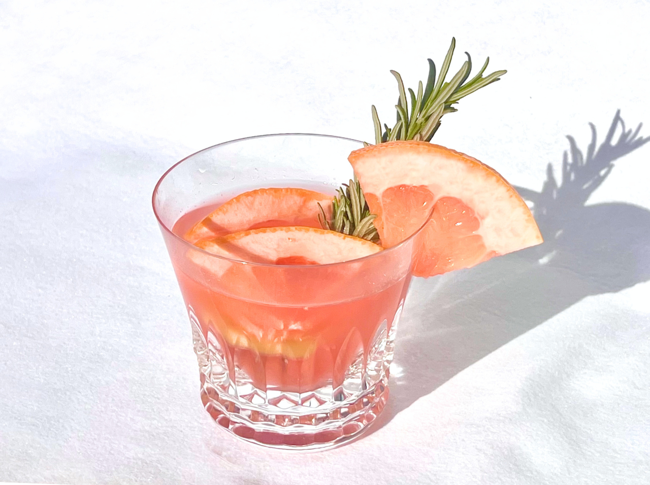 ハーブ香るルビーカクテル